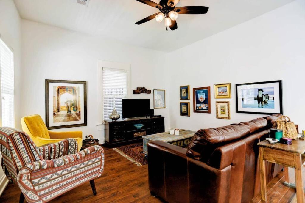 Artsy Heights House: Walk To Food-Bars-Shops-Trails, Kids & Pet Friendly Villa Houston Exterior photo